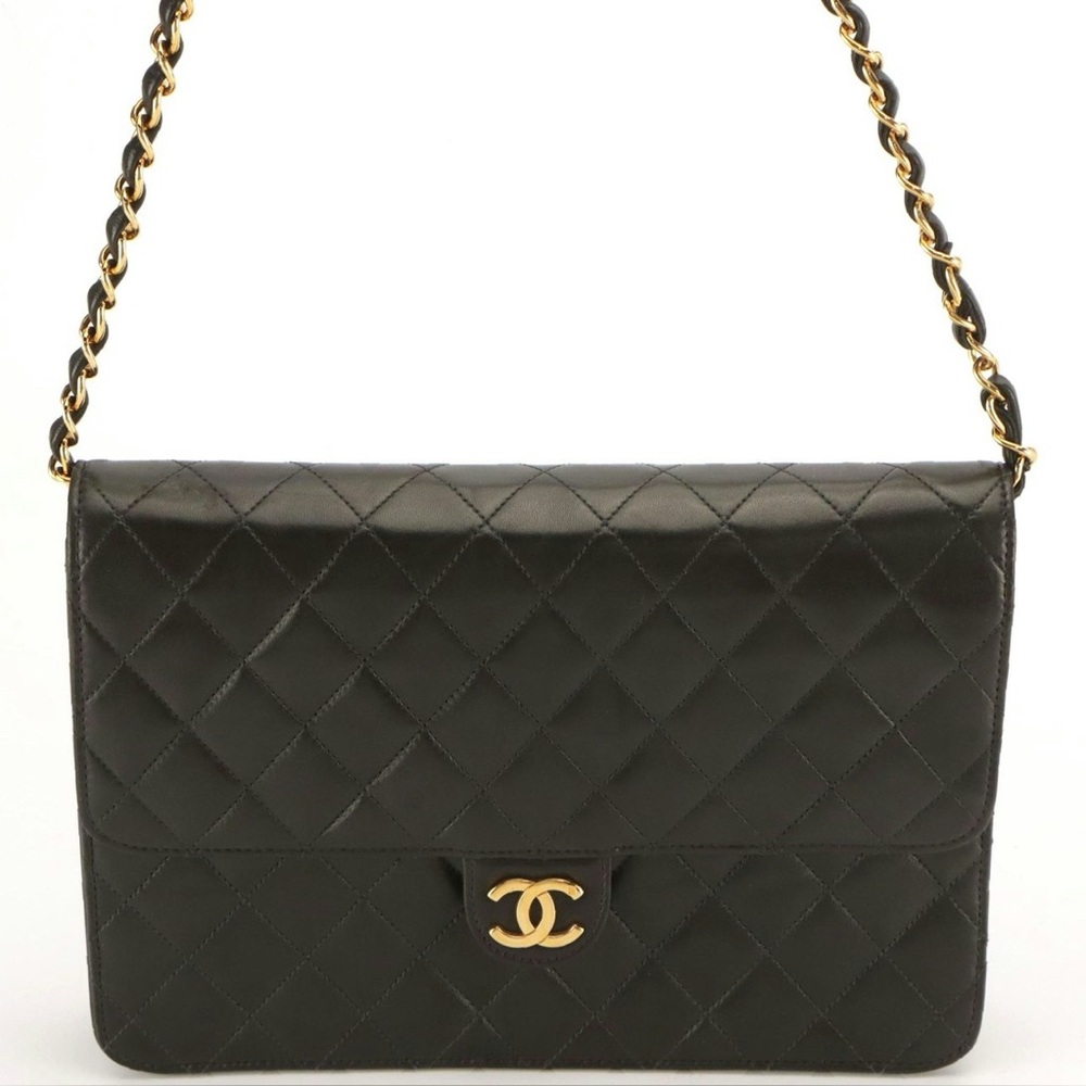 Chanel Classic Single Flap Chain Link Shoulder Bag in Black Matelassé Lambskin